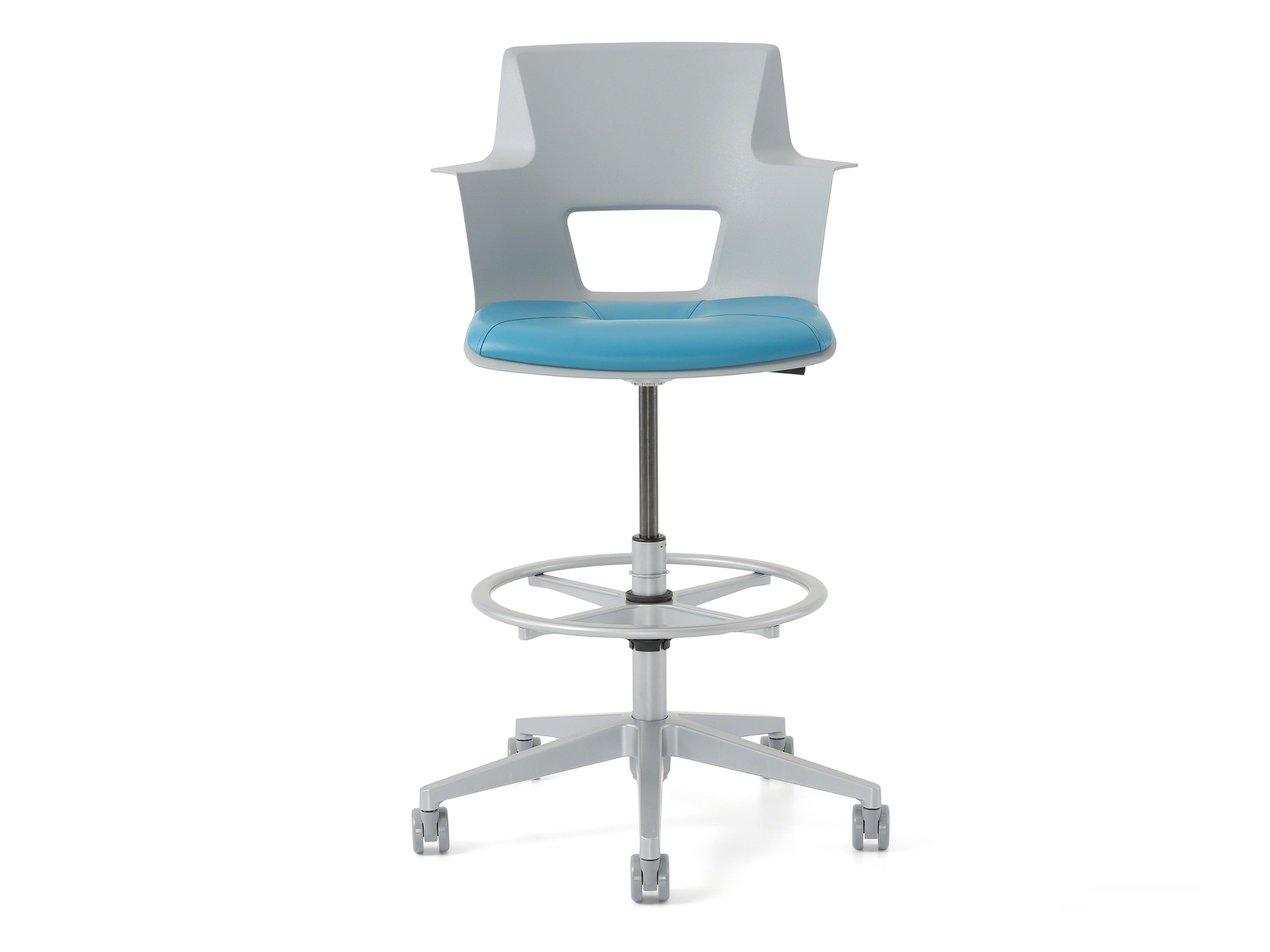 Shortcut stool on wheels